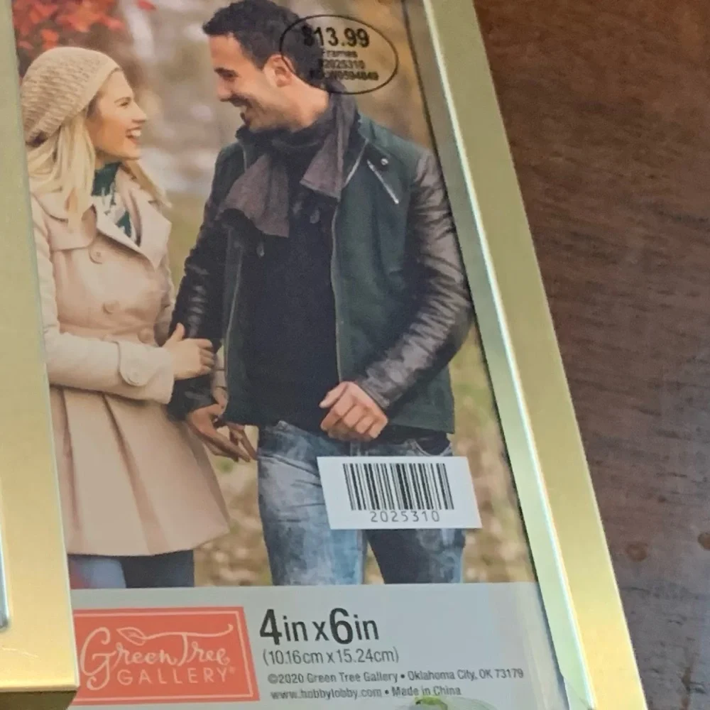 3 Picture Frames
